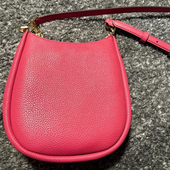 Kayla Small Swingpack Crossbody Bag NWOT - Picture 3 of 8